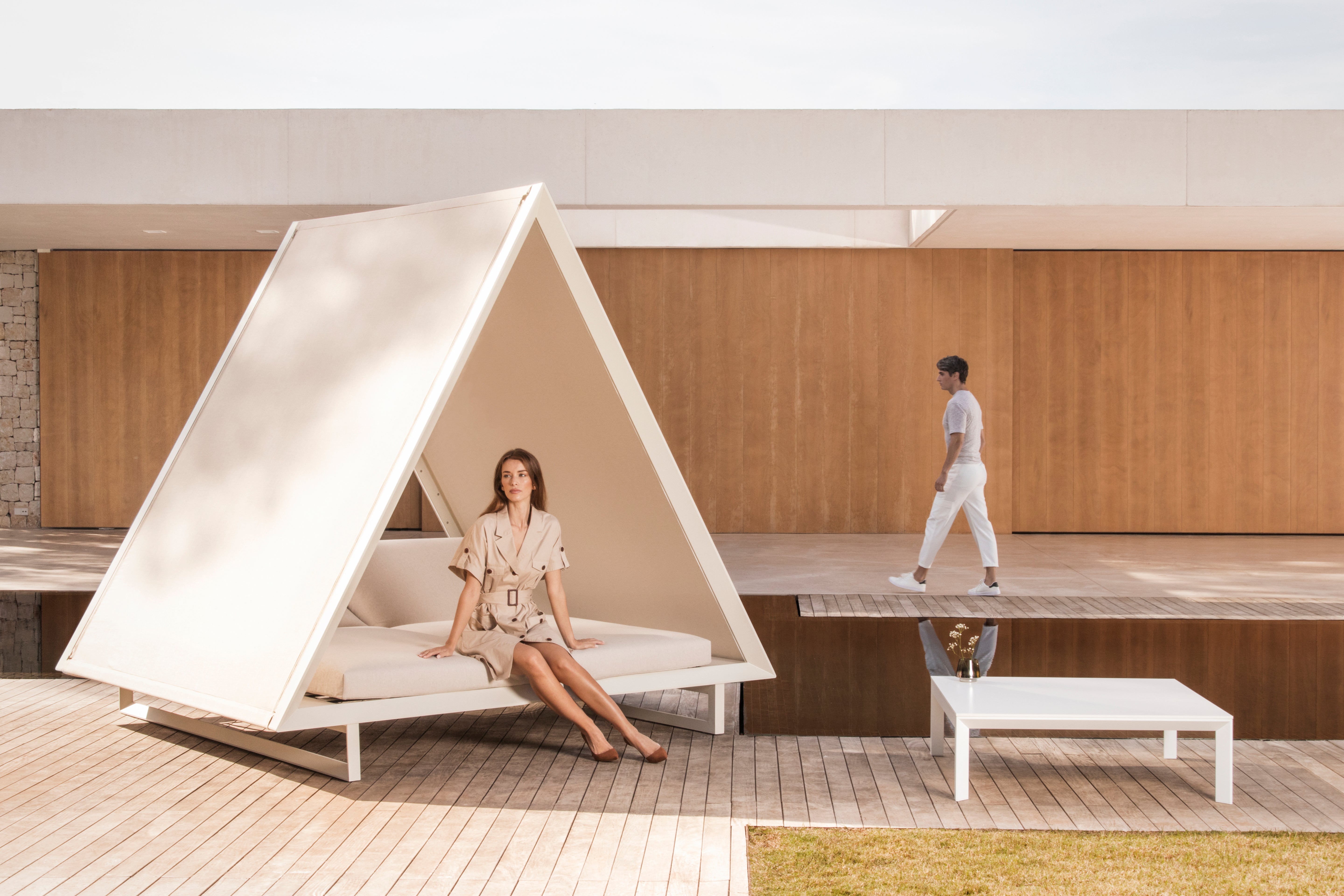 Vineyard Daybed Fabric Roof